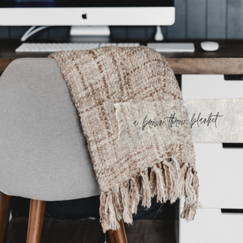 2022 Awesome Fall Decorating Ideas For Office At Home 13 throw blanket