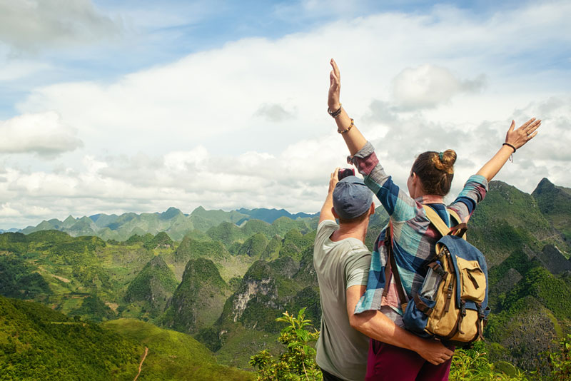 20+ Things To Do For Your Anniversary: Make Your Day Memorable 8 Take a hike