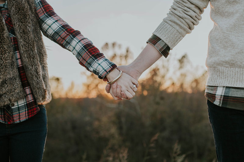 All You Need to Know About Wedding Anniversary Gifts By Year 10 wedding anniversary gifts by year