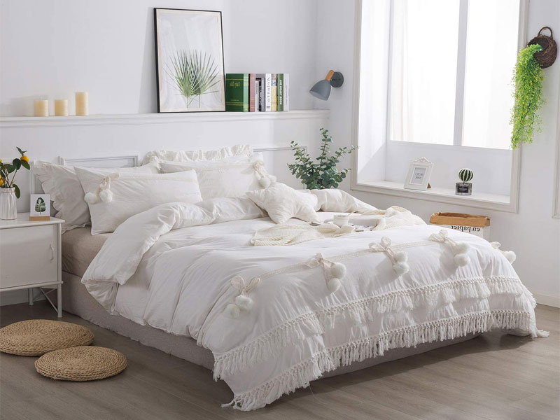 20 Gorgeous Boho Bedroom Decor Ideas For Free-spirited Style 7 boho bedding
