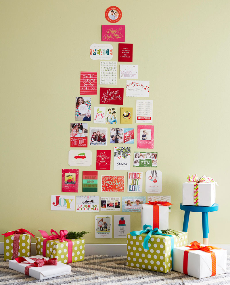Top 20 Christmas Wall Decor Ideas To Make Your Home Festive 21 DIY holiday card tree