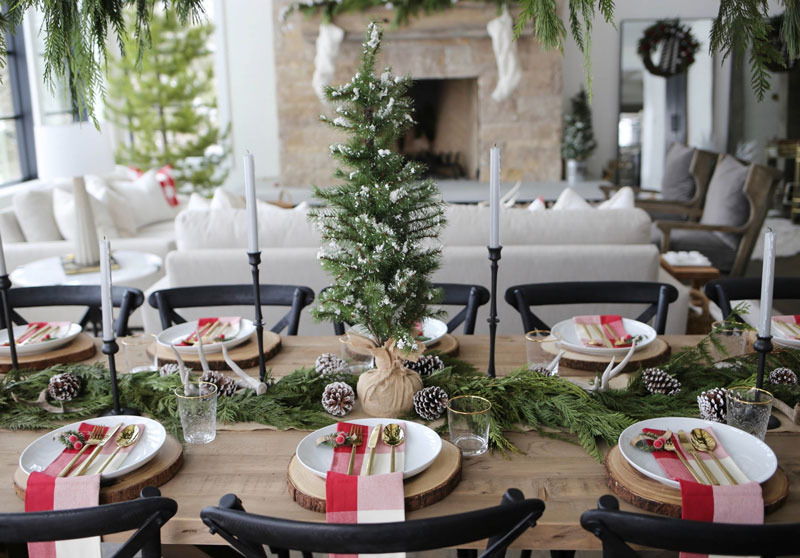 26 Fabulous Farmhouse Christmas Decor Ideas For Joyful Home 17 Farmhouse Christmas decor