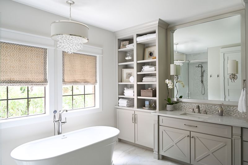 20+ Modern Farmhouse Bathroom Design Inspirations For 2021 13 modern farmhouse bathroom