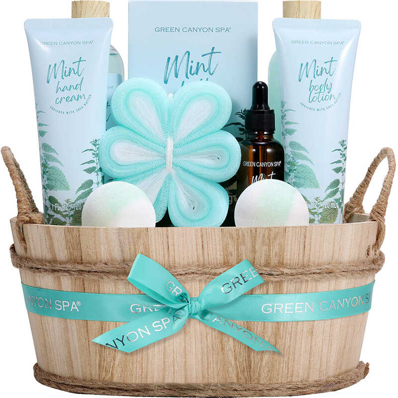 8 Awesome Personalized Gift Ideas For International Women's Day 4 personalized gift ideas