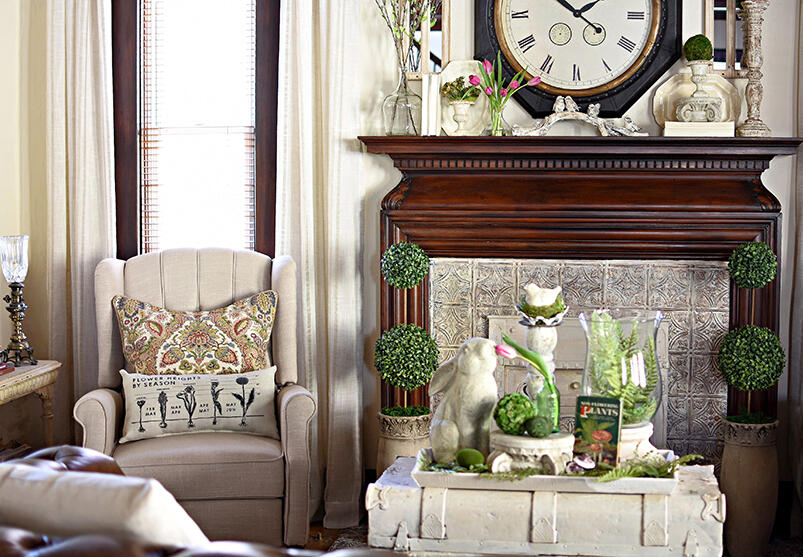 33 Fresh Spring Living Room Decor Ideas & Color Palettes For Farmhouse 44 Spring living room decor
