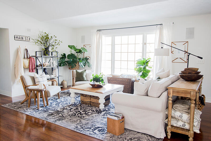 33 Fresh Spring Living Room Decor Ideas & Color Palettes For Farmhouse 9 Spring living room decor