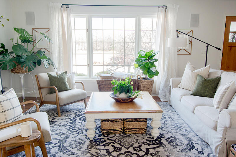 33 Fresh Spring Living Room Decor Ideas & Color Palettes For Farmhouse 6 Spring living room decor