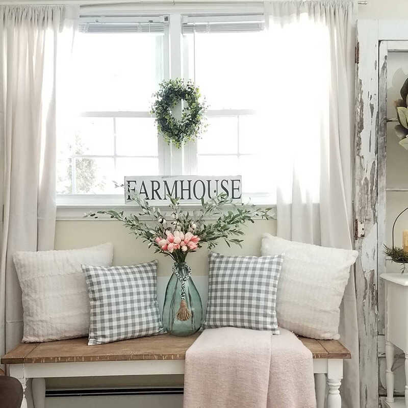 48+ Beautiful & Rustic Spring Decor Ideas For Your Farmhouse 19 rustic spring decor ideas